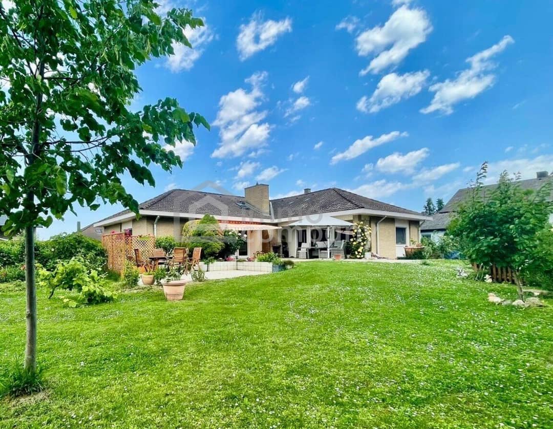 Einfamilienhaus mit 2 WE in Enzersdorf an der Fischa – Garten