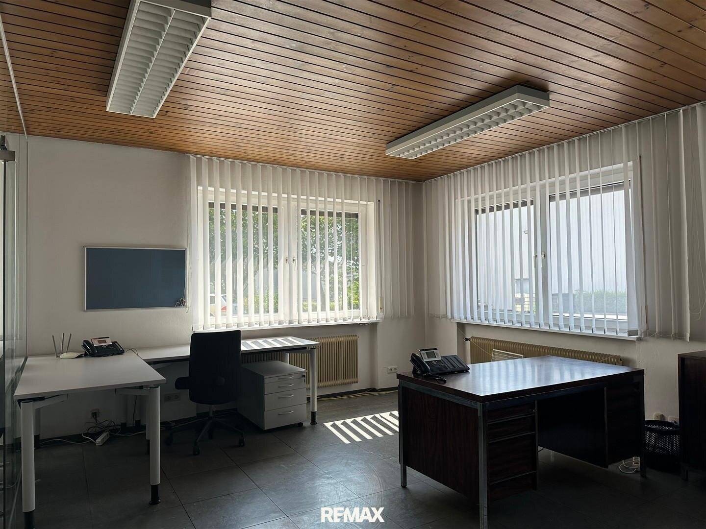 Office or practice premises, also partitionable