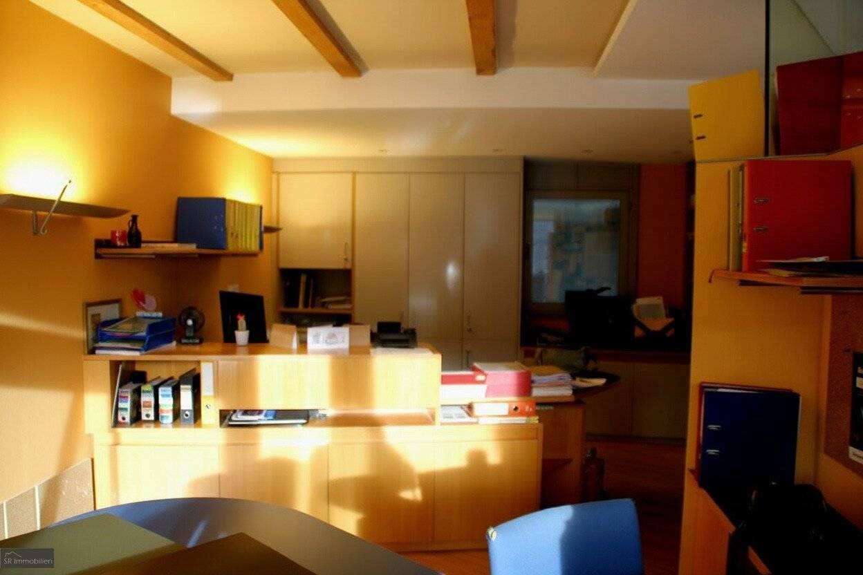 Office premises in the Kolsass industrial area for rent