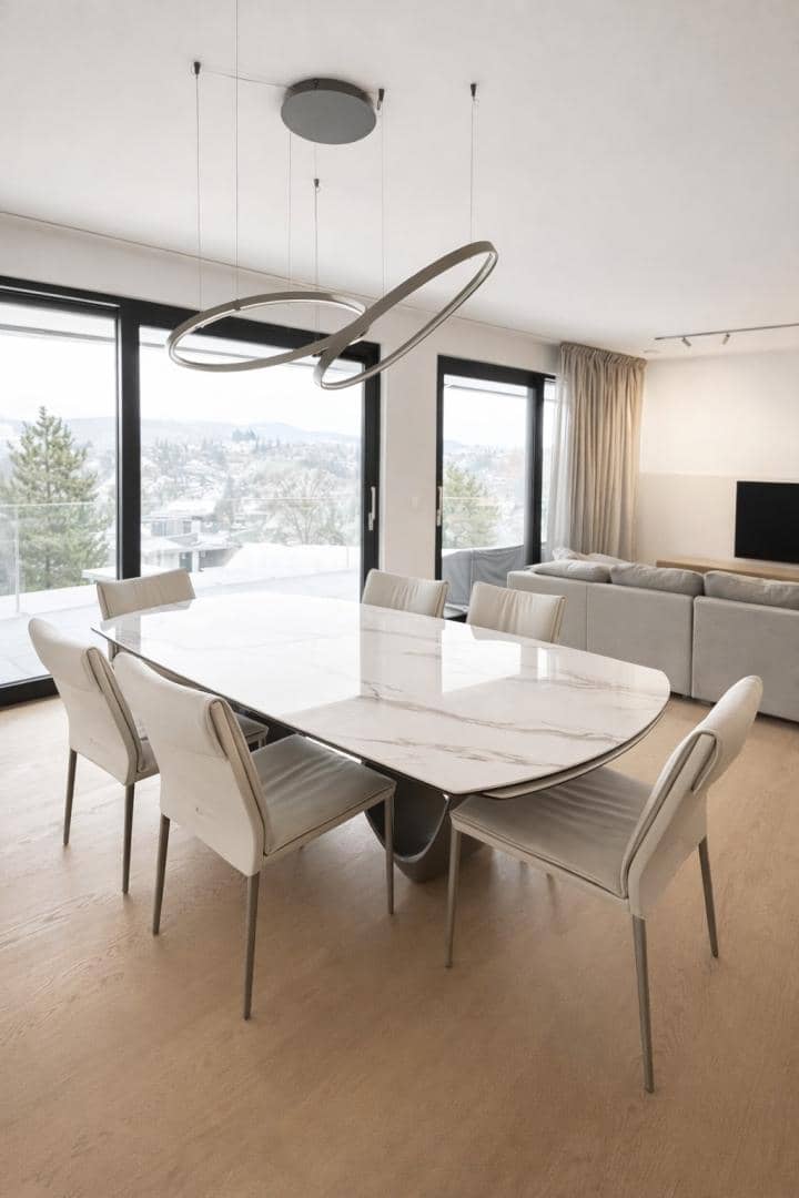 Wohnung mit zwei Terrassen und Tiefgarage
