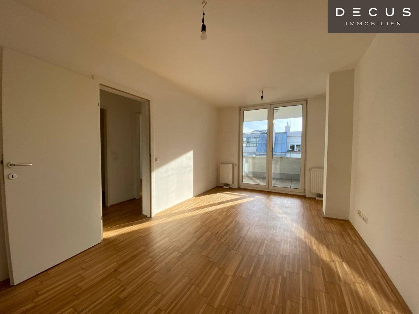 Helle Wohnung mit Loggia und separatem WC
