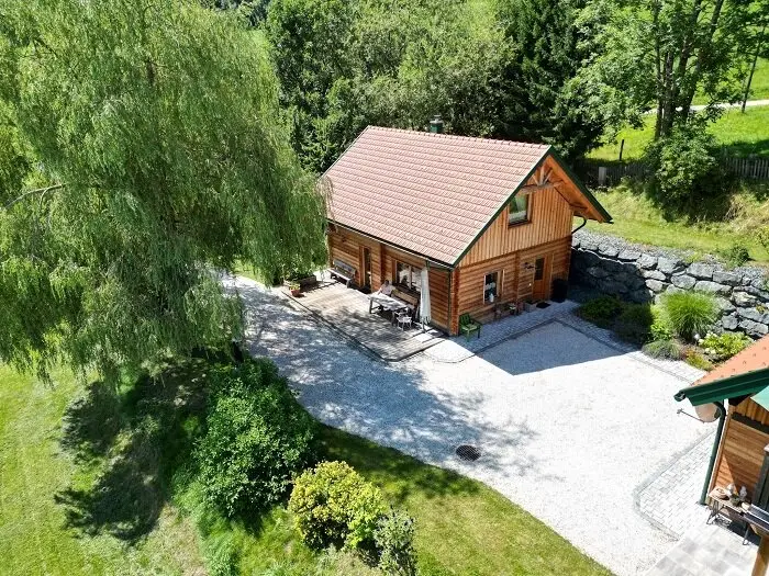 KÄRNTEN-ST.VEIT: Three exclusive country houses in the midst of pristine nature!