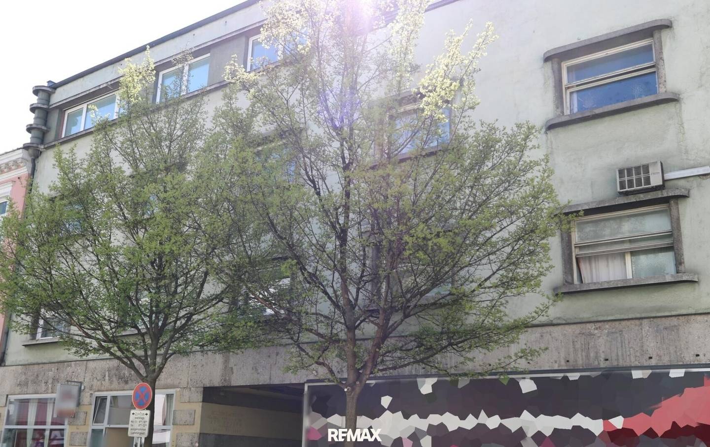Zinshaus im Zentrum von Wels – 5 Wohneinheiten, 2 Geschäfte, TG