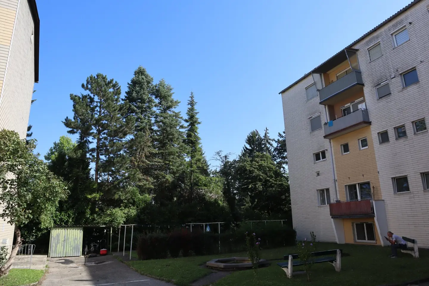 Renovated condominium in Leonding: 4 rooms ready to move in
