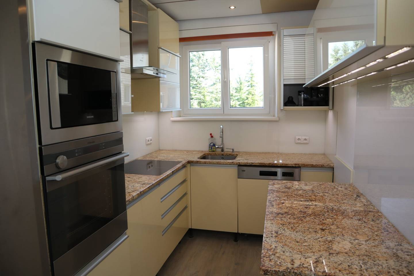 Renovierte Eigentumswohnung in Leonding: 4 Zimmer - sofort beziehbar