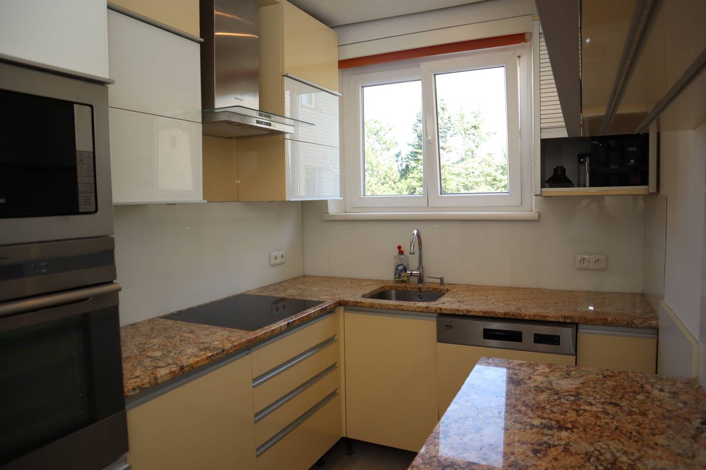 Renovierte Eigentumswohnung in Leonding: 4 Zimmer - sofort beziehbar