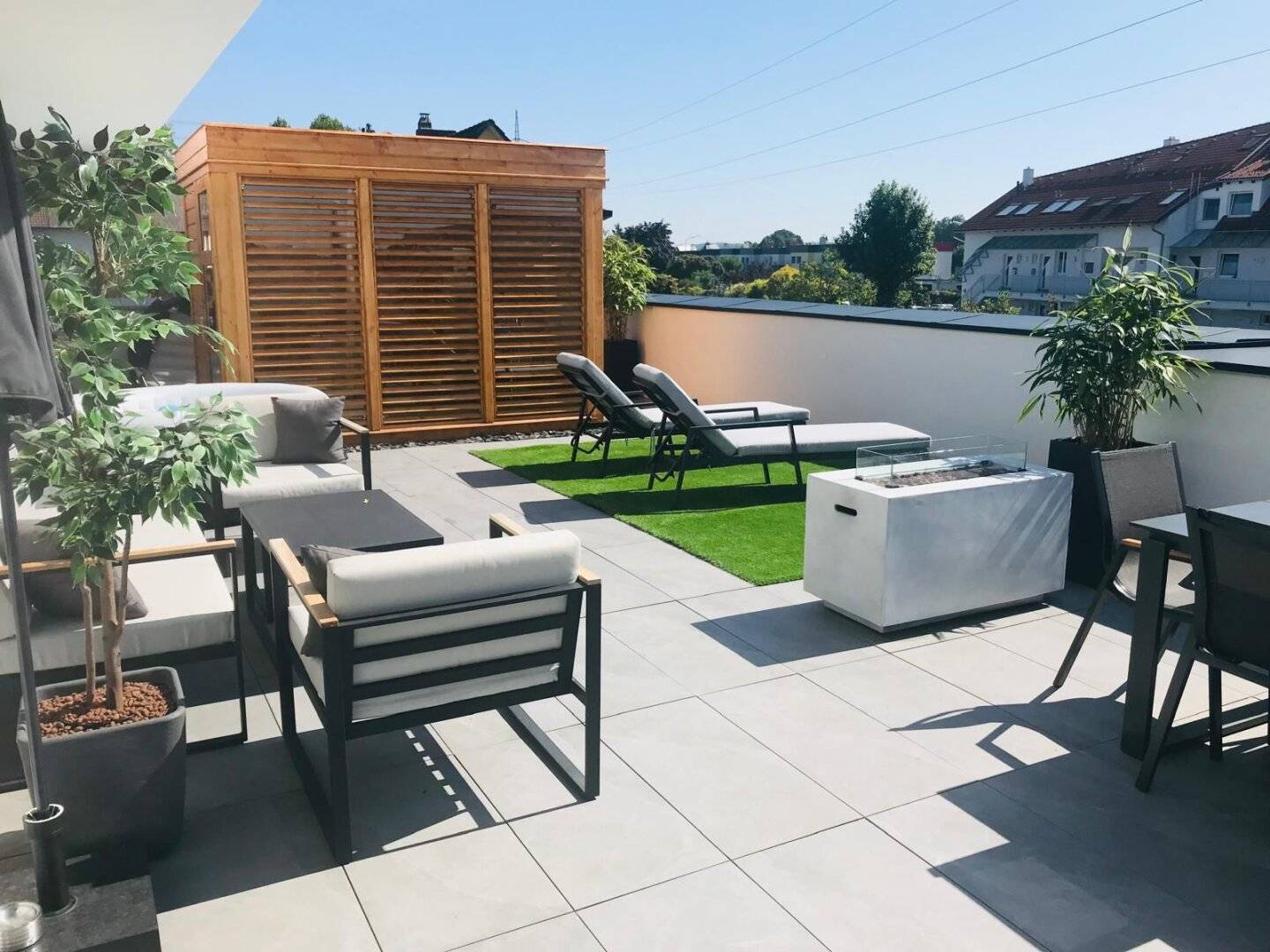 Penthouse mit Terrasse und Whirlpool