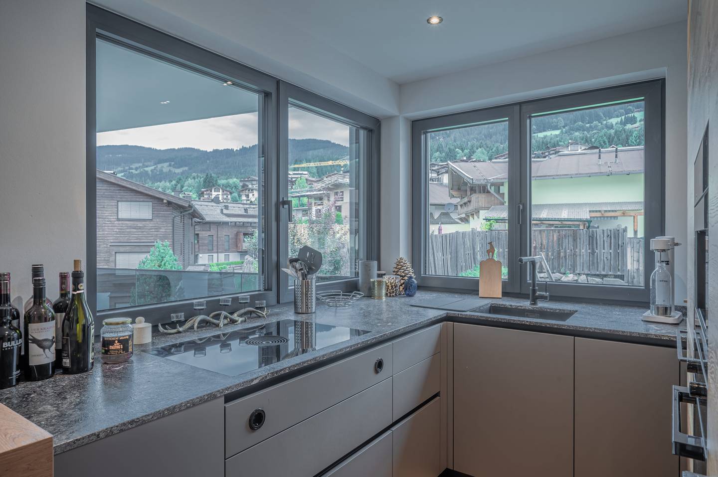 Wohnung neuwertig in zentraler Lage mit Terrasse