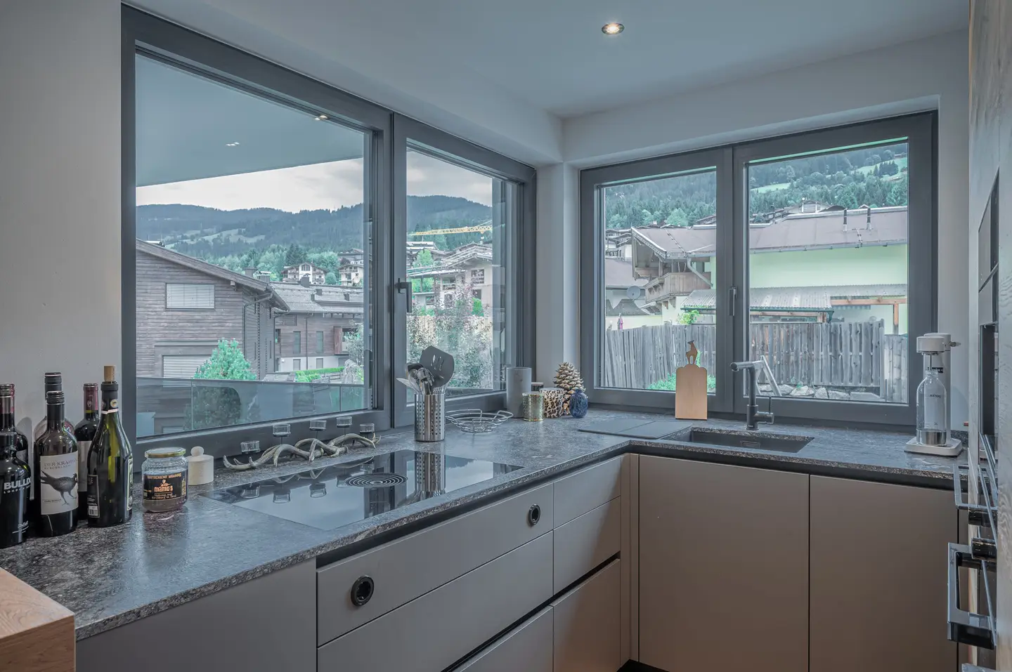 Wohnung neuwertig in zentraler Lage mit Terrasse