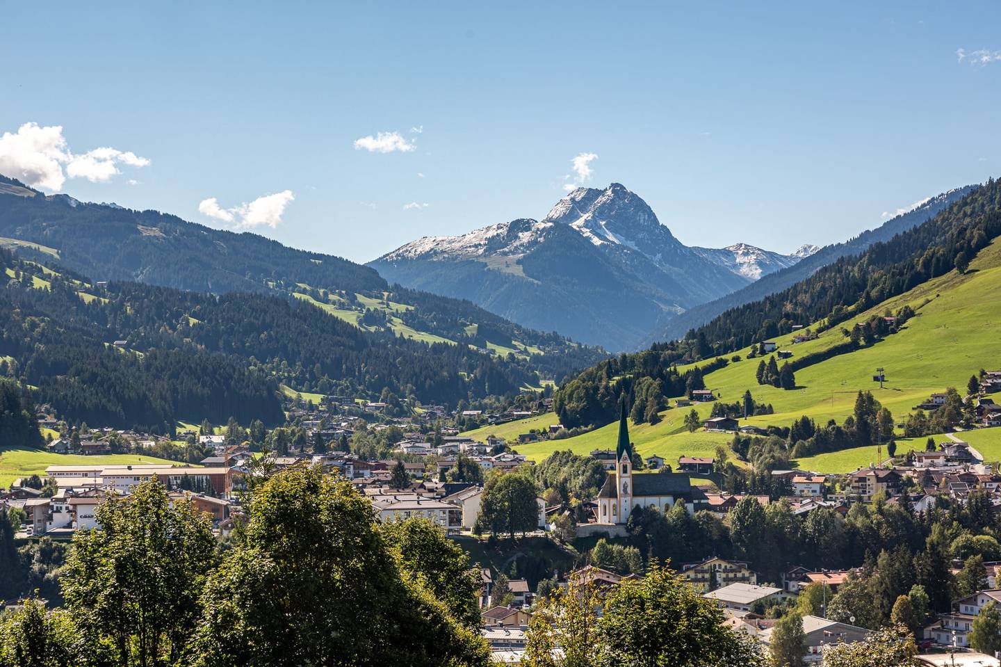 Luxuschalet am Sonnberg in Kirchberg mit Panoramablick und Wellness