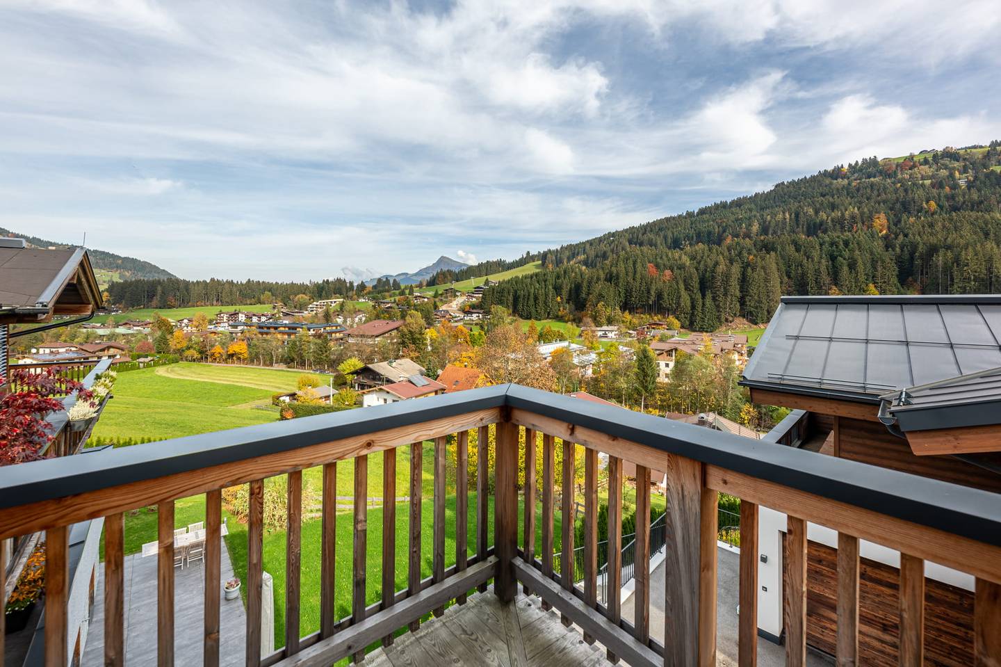 Chalet mit unverbaubarem Bergblick in Kirchberg in Tirol, 250 m²