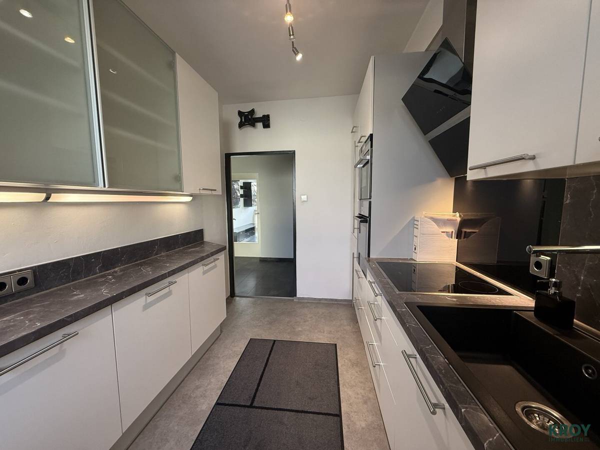 Helle 4-Zimmer-Wohnung mit Loggia in Riedenburg, Salzburg – zentral