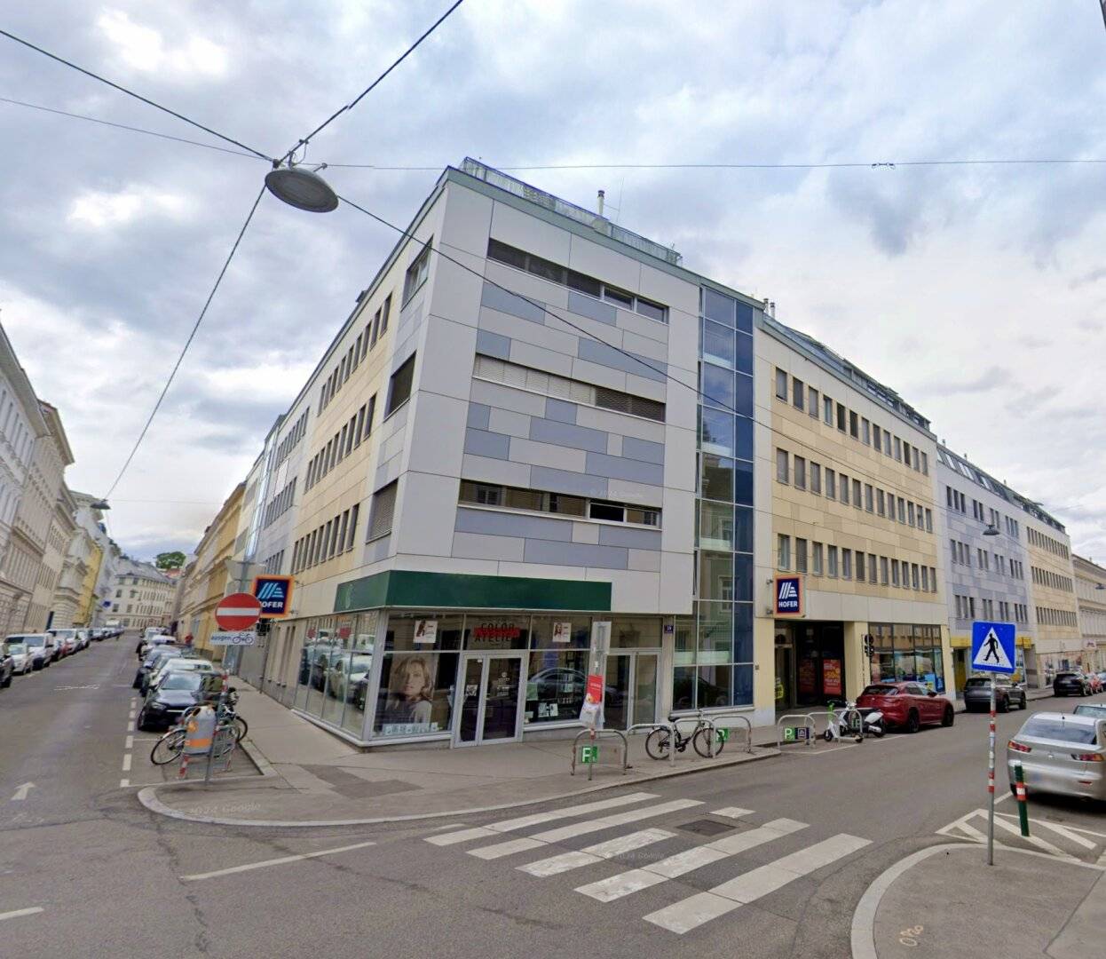 Tiefgaragenstellplatz in 1180 Wien, Martinstraße 59-61 - unbefristet