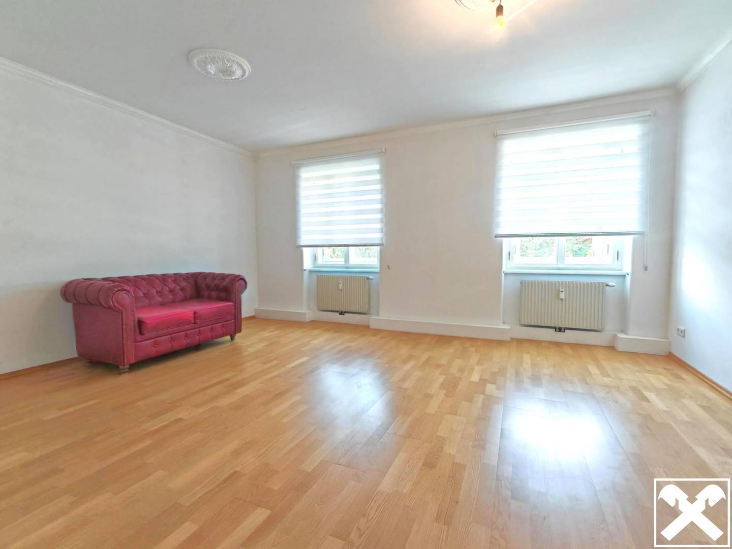 Sanierte Altbauwohnung Petzenblick Bahnanbindung