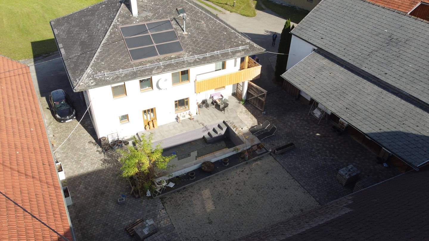 Anlageobjekt Pattigham: 3 Wohneinheiten, Innenhofpool, 600 m² Nutzfl.