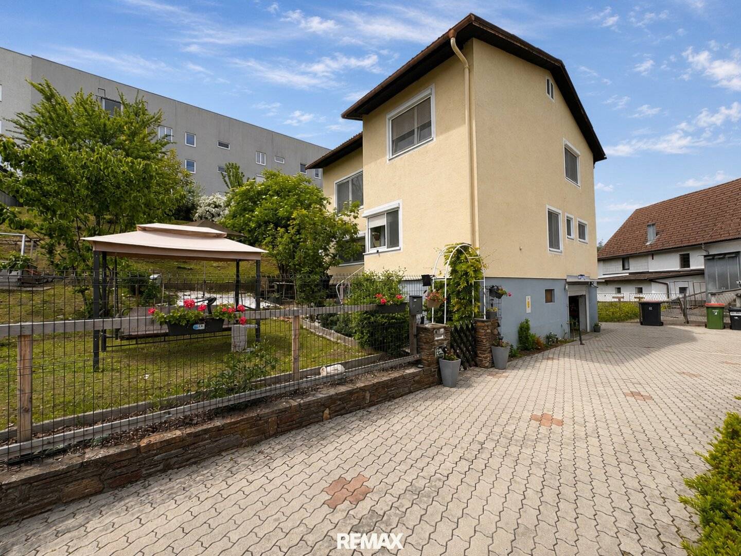 Einfamilienhaus mit Garage in zentraler Ruhelage