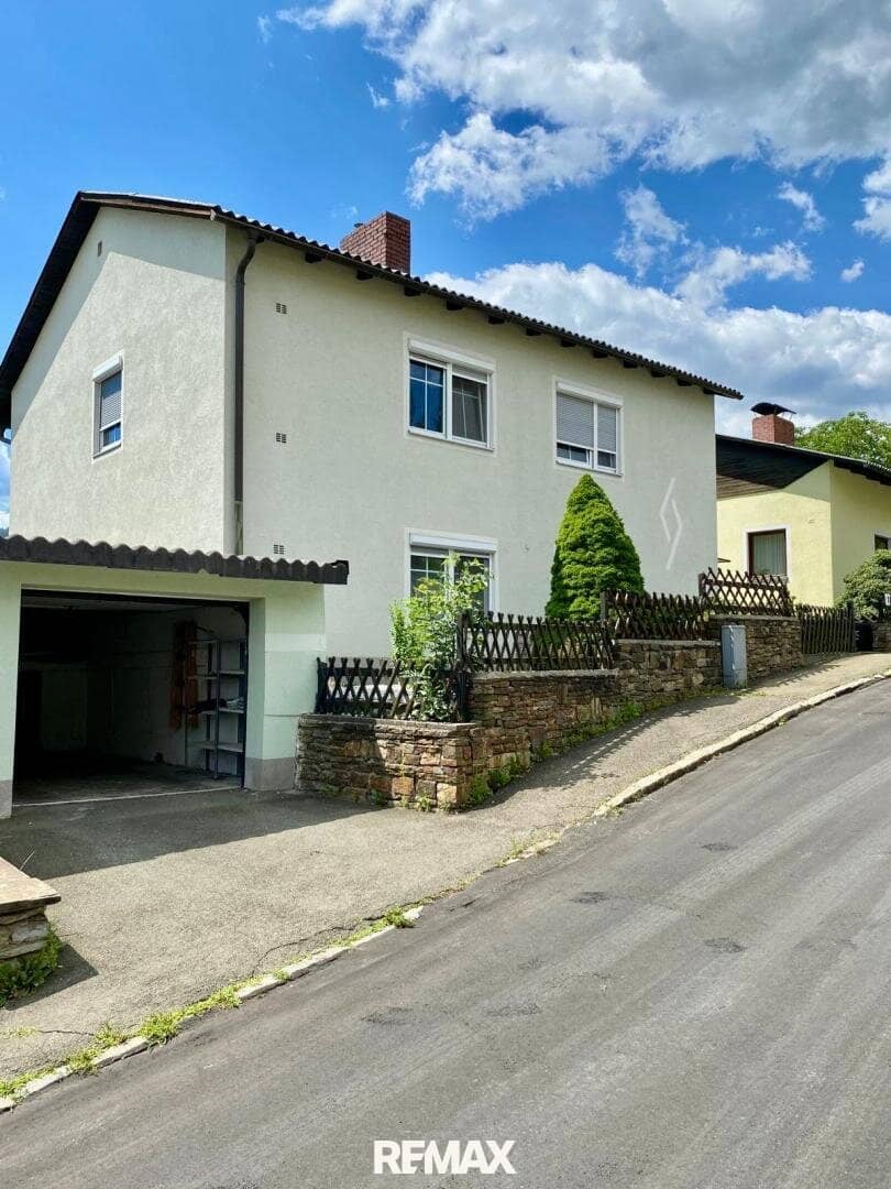 Vermietetes Mehrfamilienhaus mit Platz für drei Familien in Judenburg