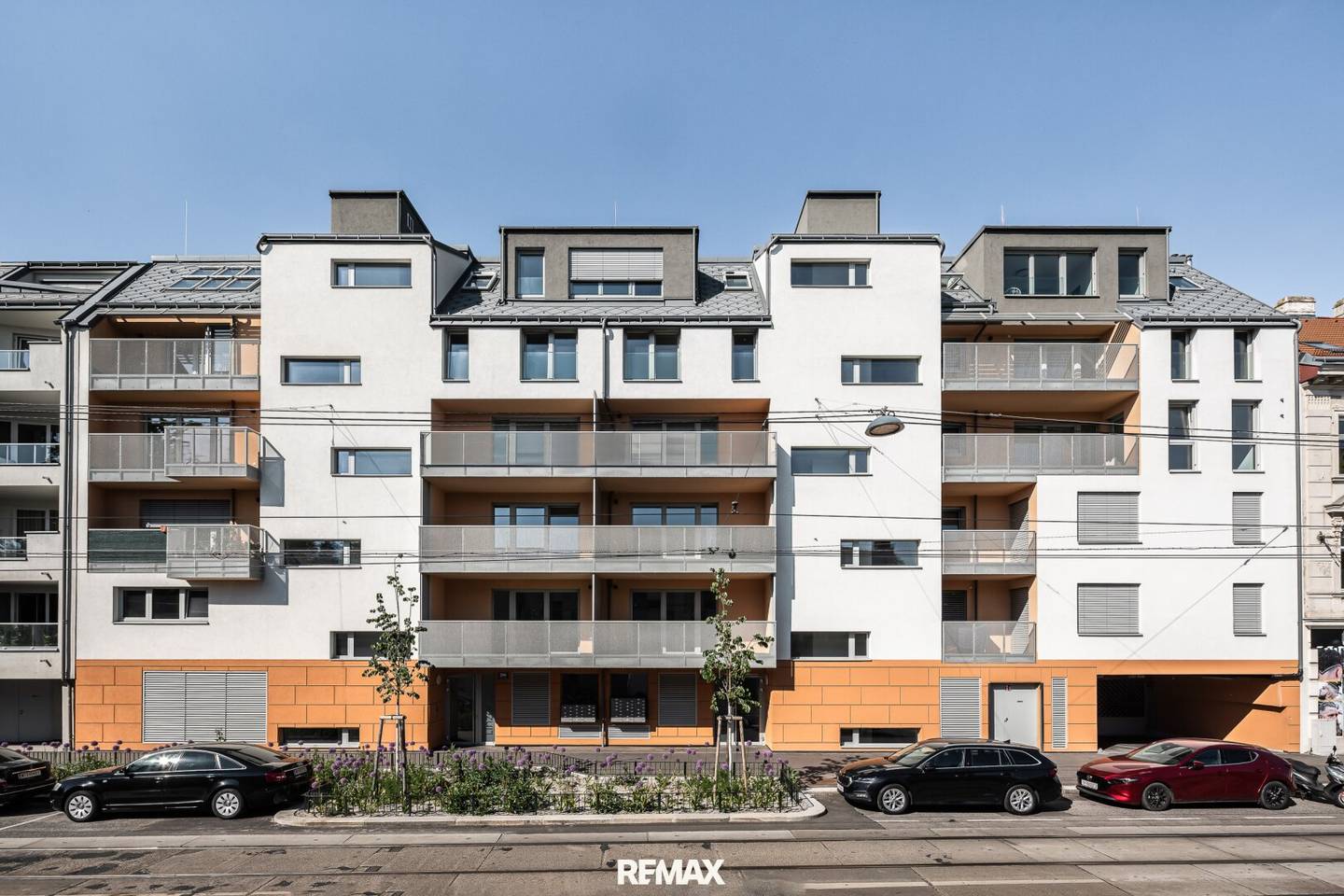 New build apartment with loggia commission free