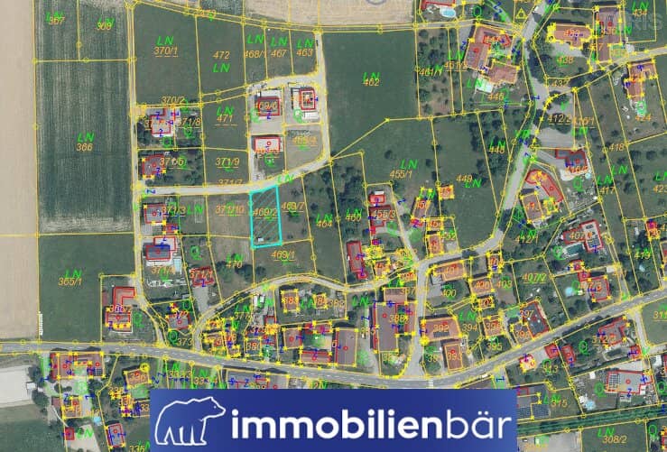 Sunny plot of land in Kimpling: living in a quiet, natural location