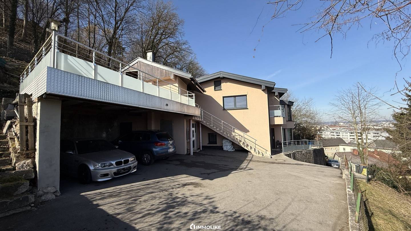 Ein Haus, zwei Wohnungen, fantastische Aussicht – großzugiges ZFH in Thalheim bei Wels.