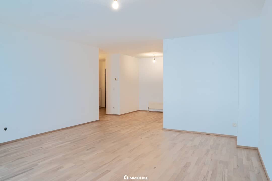 Renovierte zentrale Wohnung mit großer Loggia