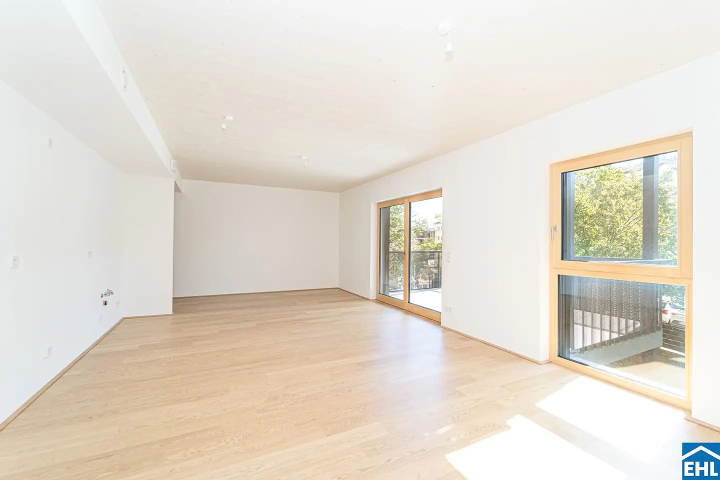 Neubauwohnung Erstbezug mit Garten und Tiefgarage