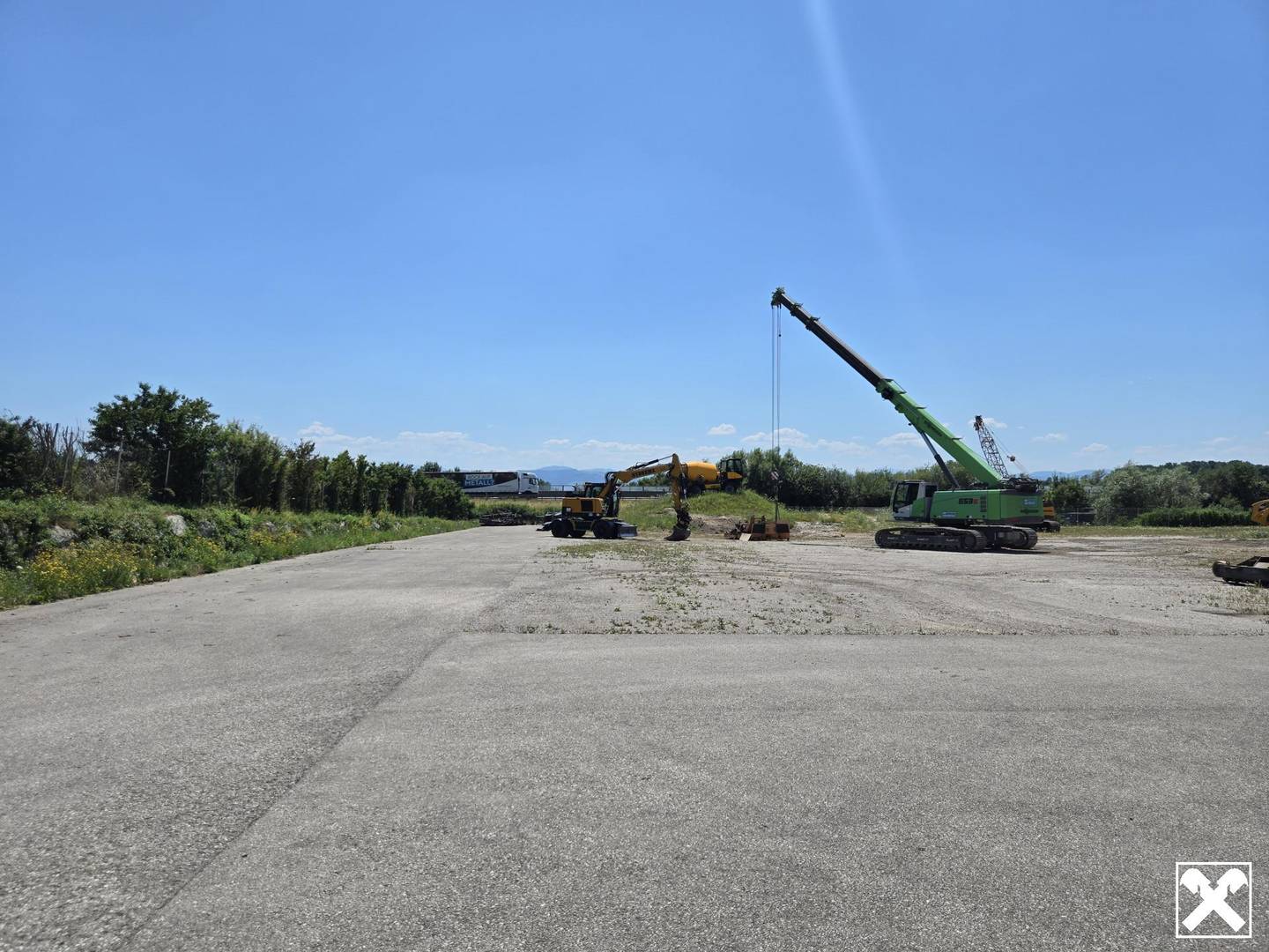 Freie und überdachte Lager- und Abstellflächen mit befestigtem Untergrund zum MIETEN im Betriebsgebiet NORD in 3300 Ardagger Stift