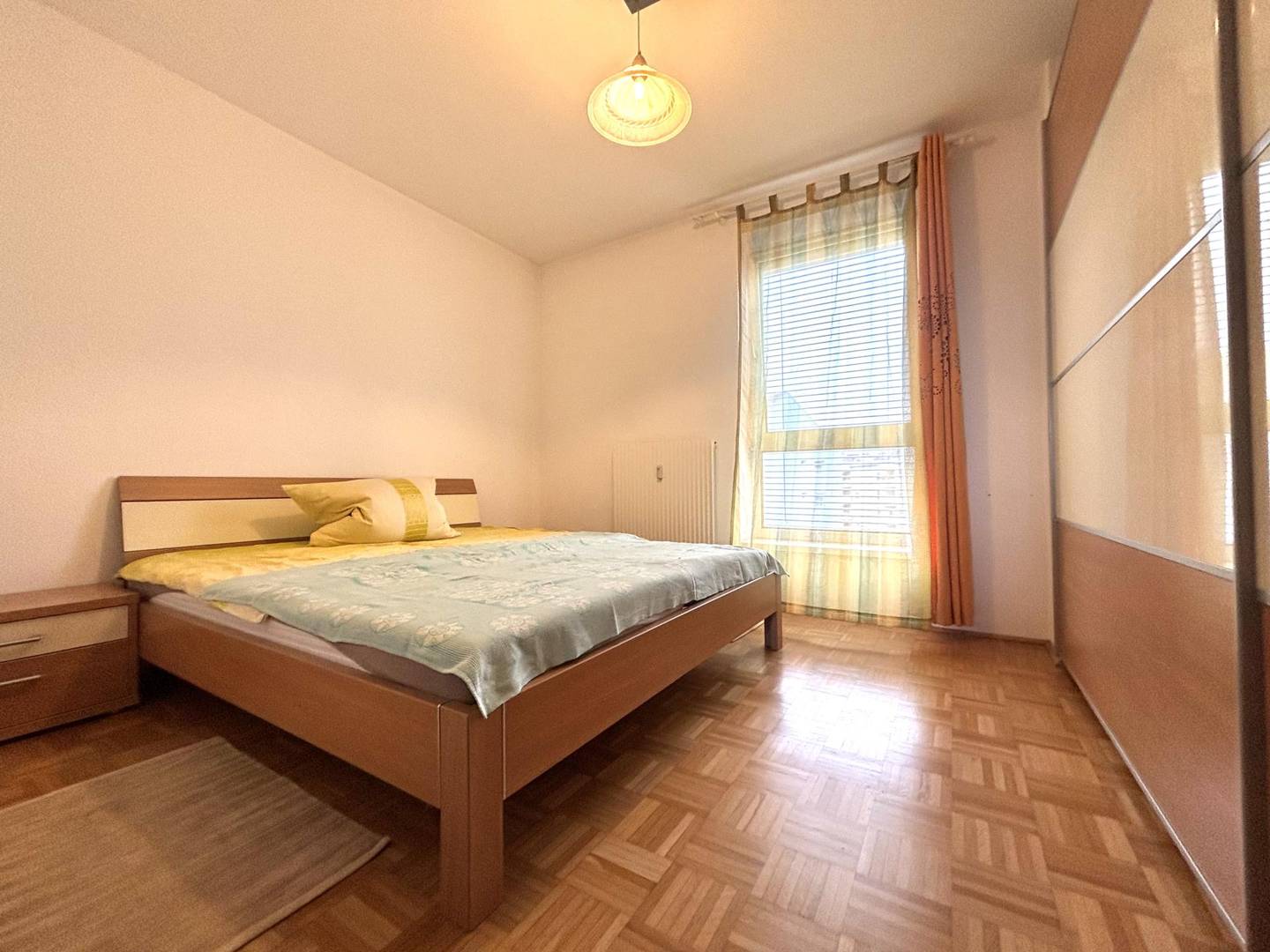 Wohnung mit Loggia und Carport nahe Neuromed Campus