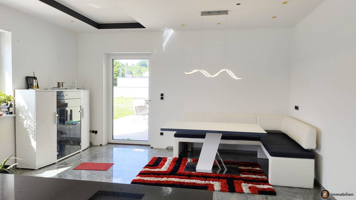 Urlaubsfeeling zu Haus im moderner Bungalow mit Pool in Grünruhelage