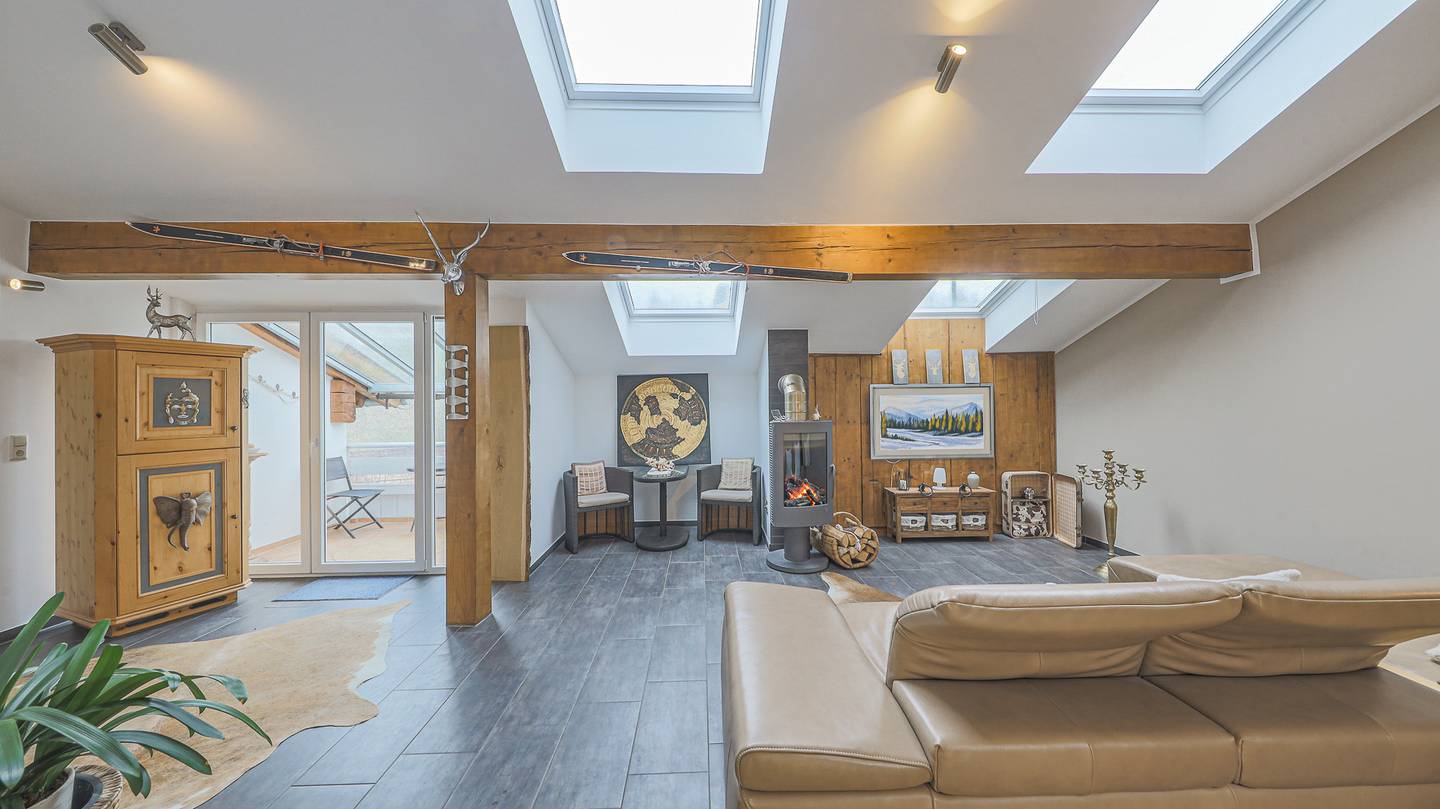 Dachgeschosswohnung zentrumsnah mit Dachterrasse