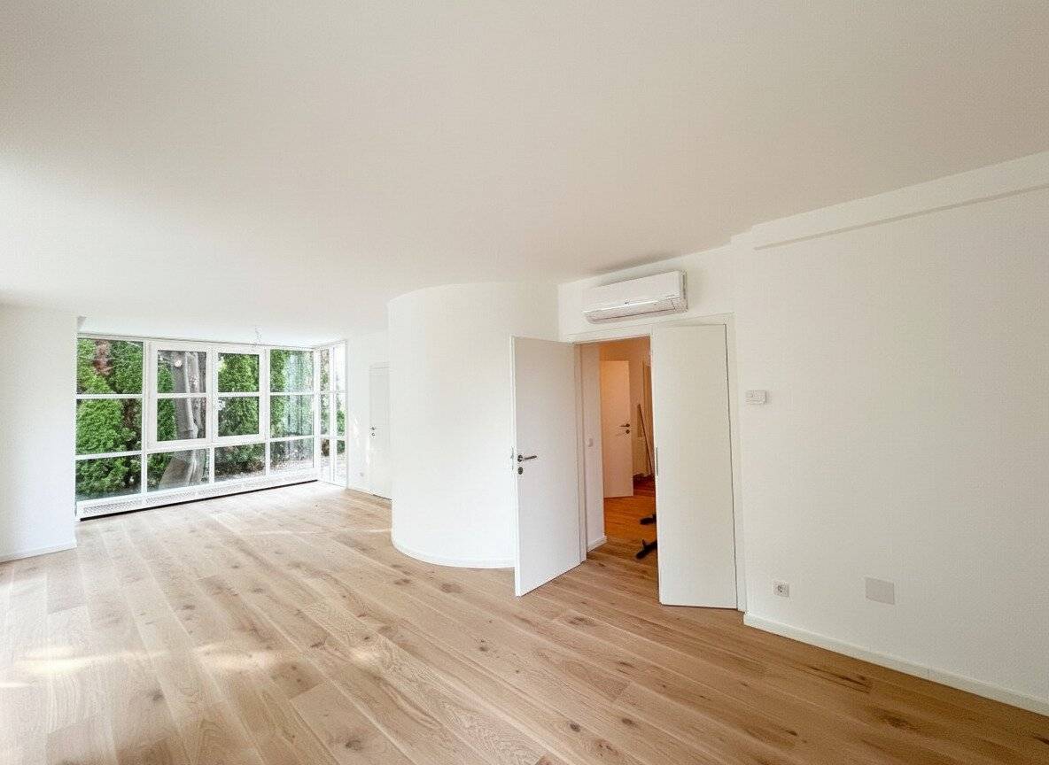 Apartment with garden including garage first occupancy