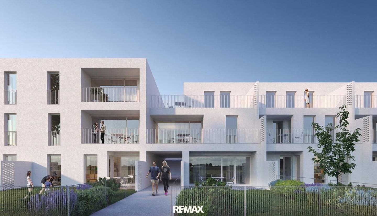 Investor apartment with balcony in green setting