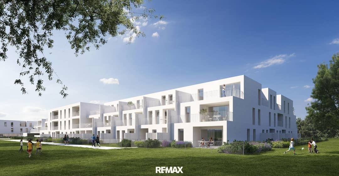 Anlegerwohnung neuwertig mit Balkon in Grünlage