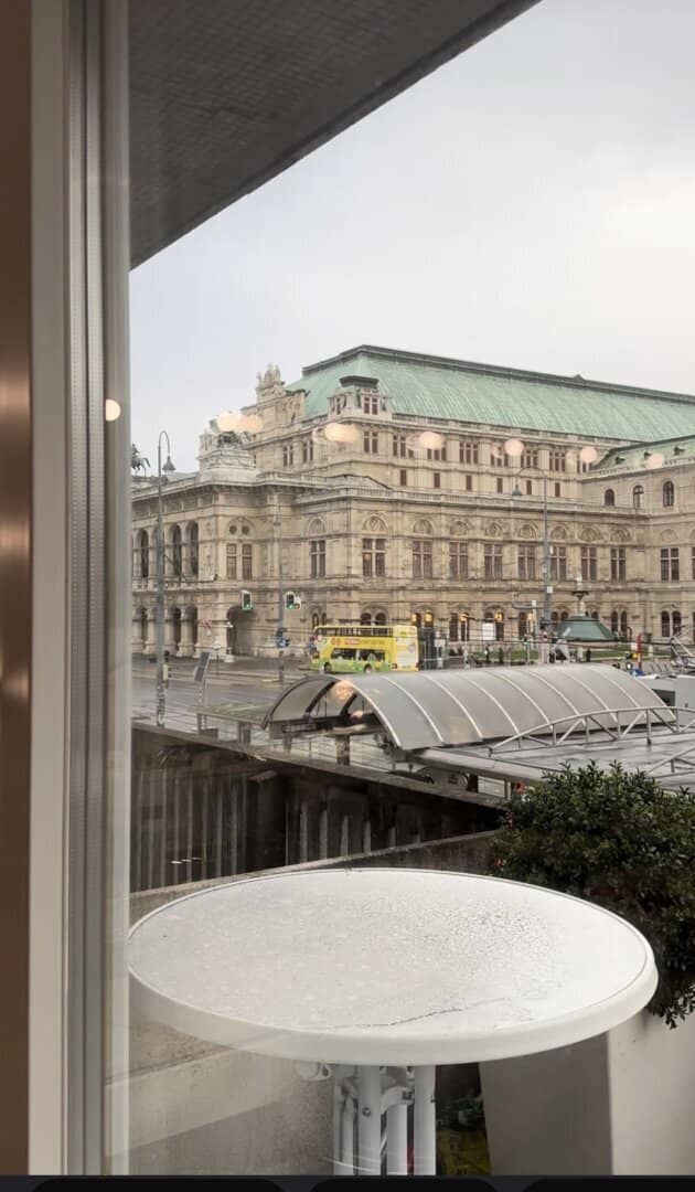 Exklusiver Beauty-Salon mit Opernblick – voll ausgestattet & sofort startklar | 1010 Wien
