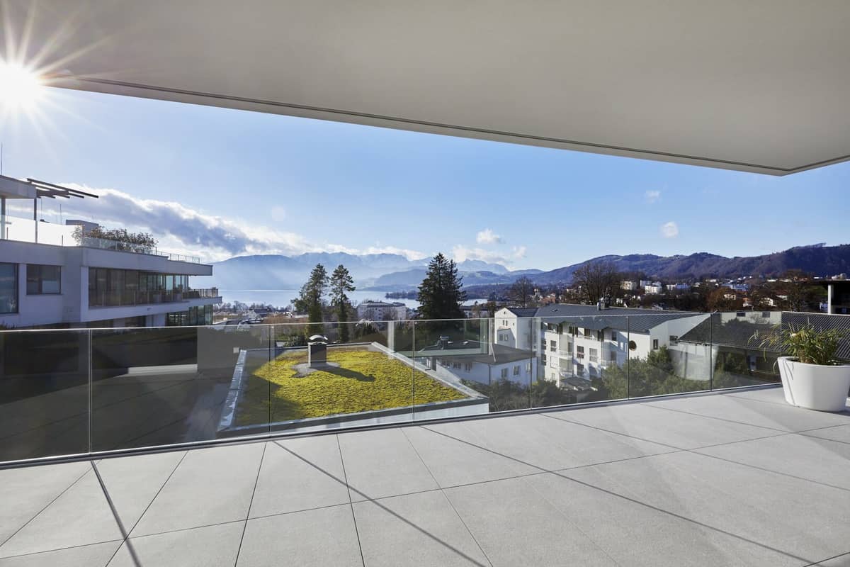 Luxus-Penthouse mit Privatgarten & Seeblick in Gmunden – Neubau 2025