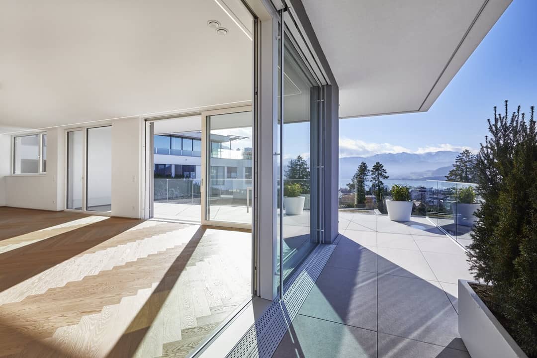 Penthouse mit Privatgarten und Seeblick