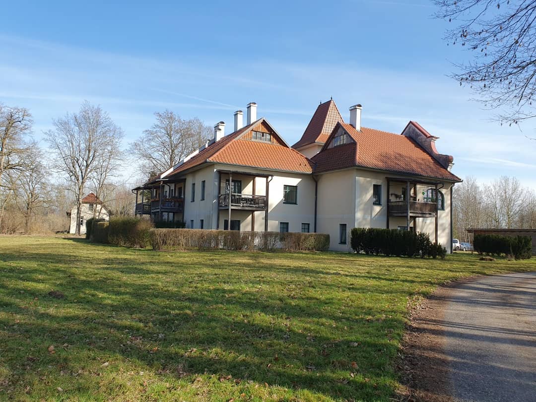 Mietwohnung im 1. OG mitten im Park Top 10 Brandstatt