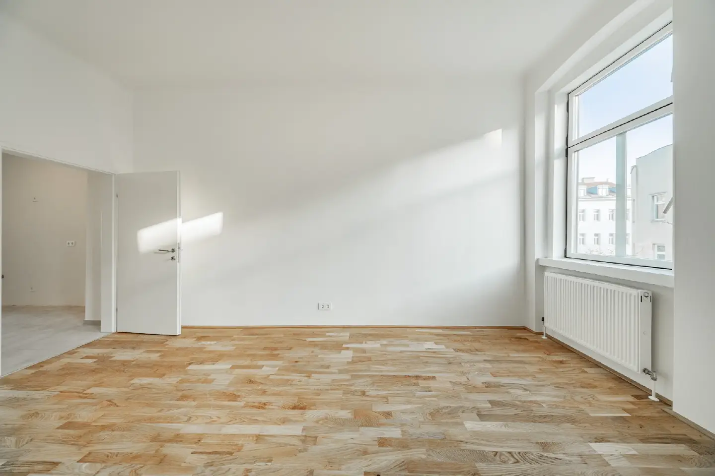 Klassische 2-Zimmer Altbau Wohnung am Meiselmarkt