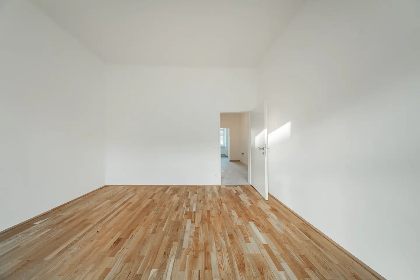 Klassische 2-Zimmer Altbau Wohnung am Meiselmarkt