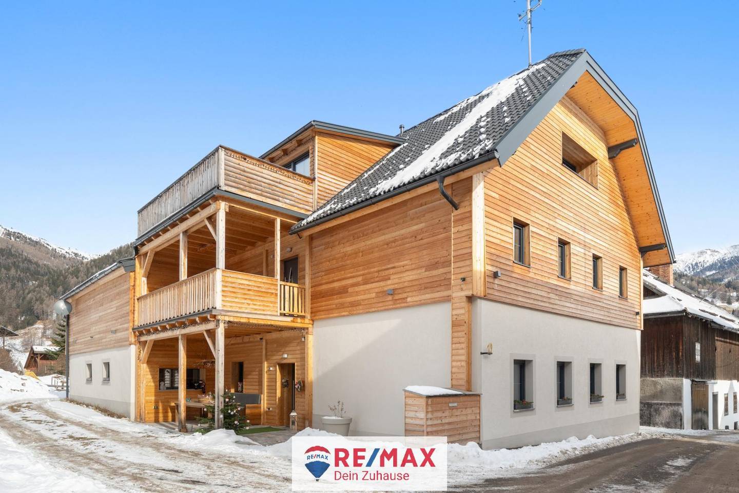 Mehrfamilienhaus in Rennweg, Kärnten - kernsaniert, großzügig
