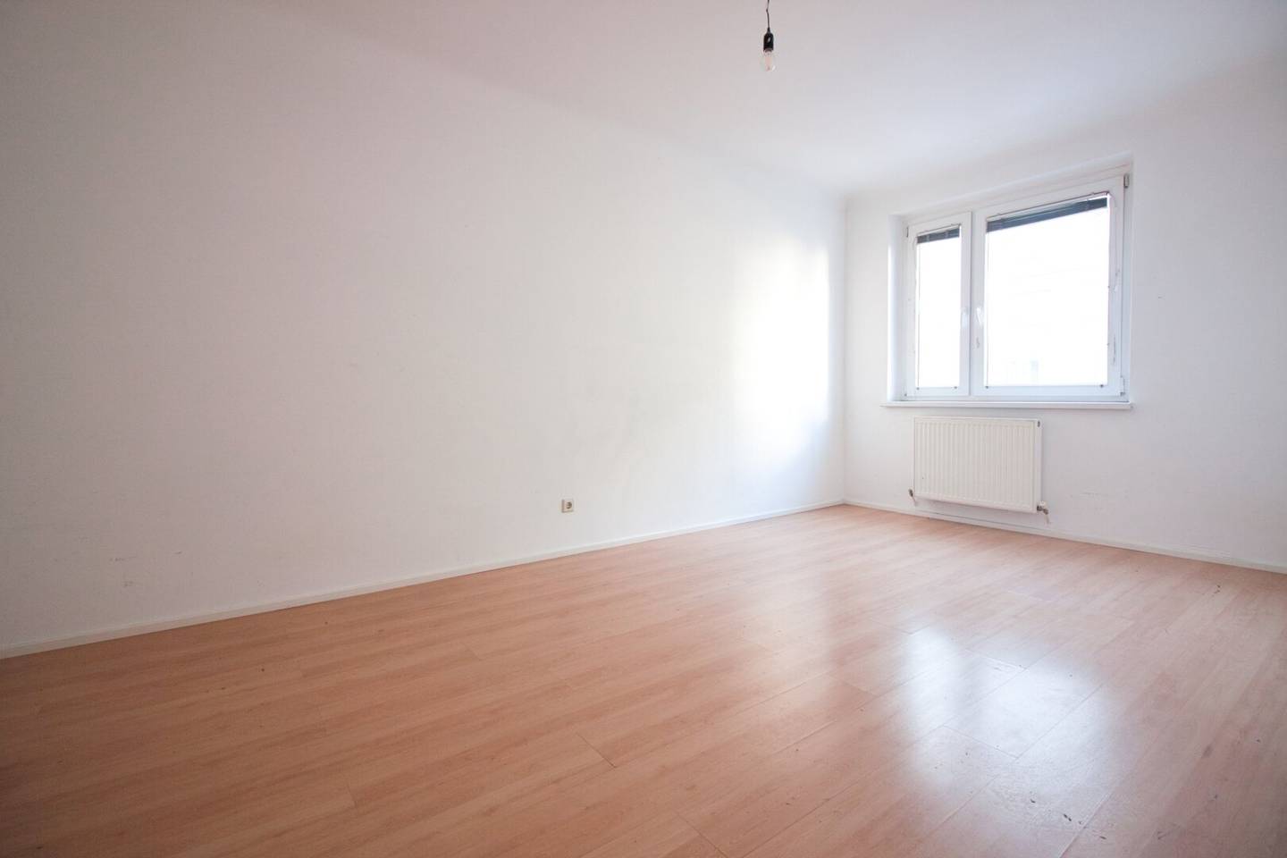 Etagenwohnung bright kitchen separate elevator
