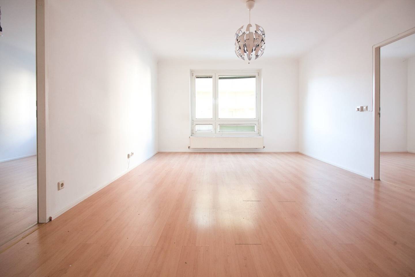 Etagenwohnung bright kitchen separate elevator