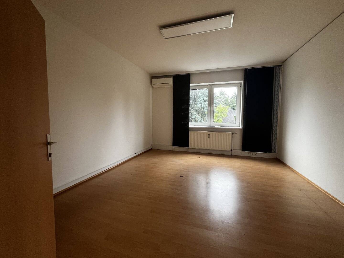 Graz Bürofläche ab 20 m² mit Teeküche, Sanitär & Parkplätzen