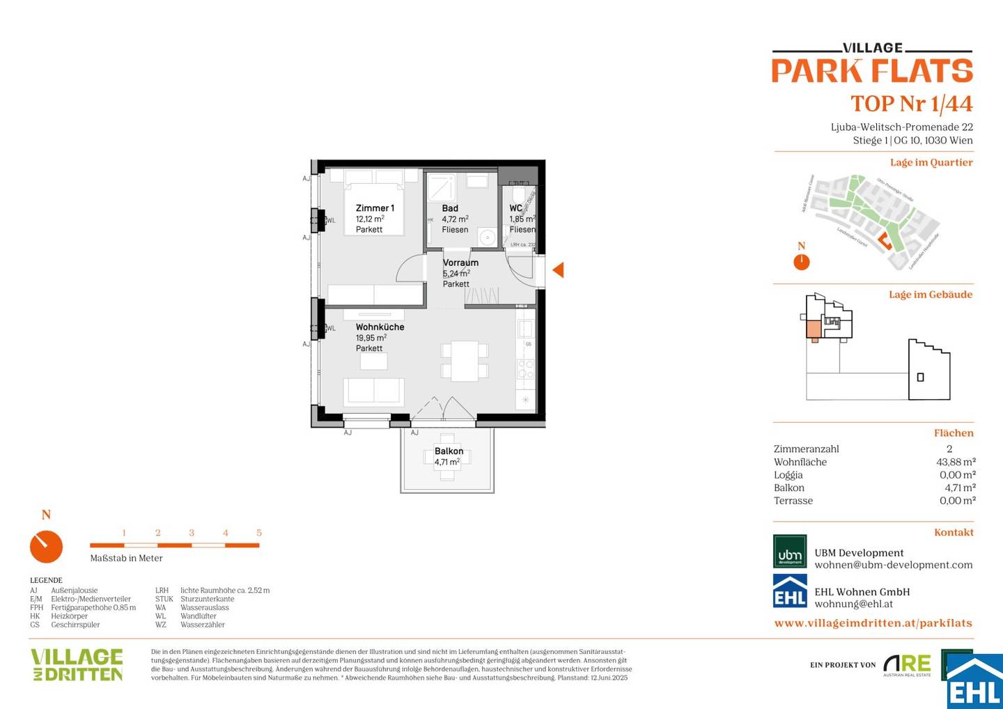 Park near new build apartment with balcony on the tenth floor