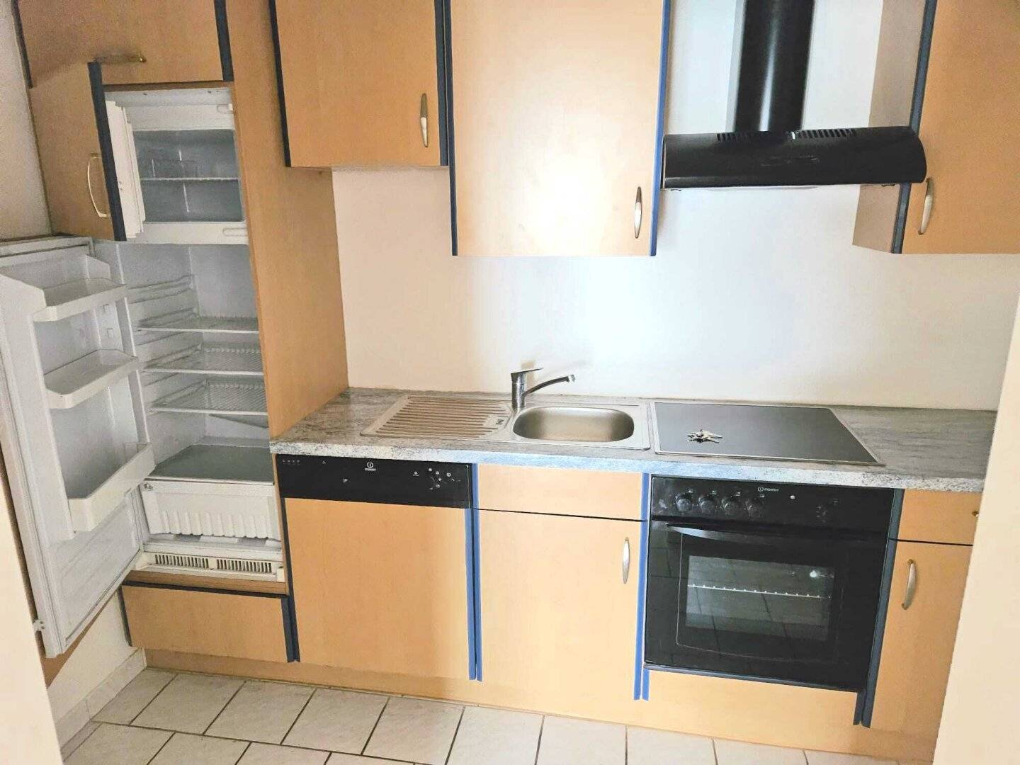 Spacious 1.5-room apartment at the main square Jennersdorf