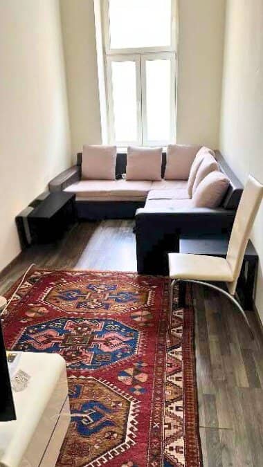 Altbauwohnung mit Terrasse im ruhigen Innenhof