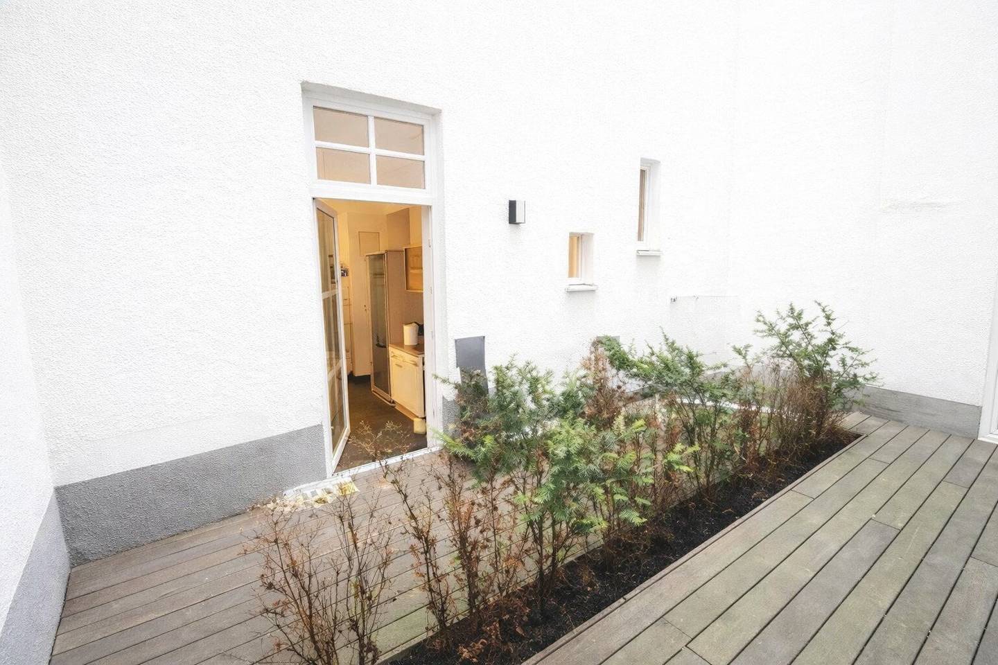 Altbauwohnung mit Terrasse im ruhigen Innenhof