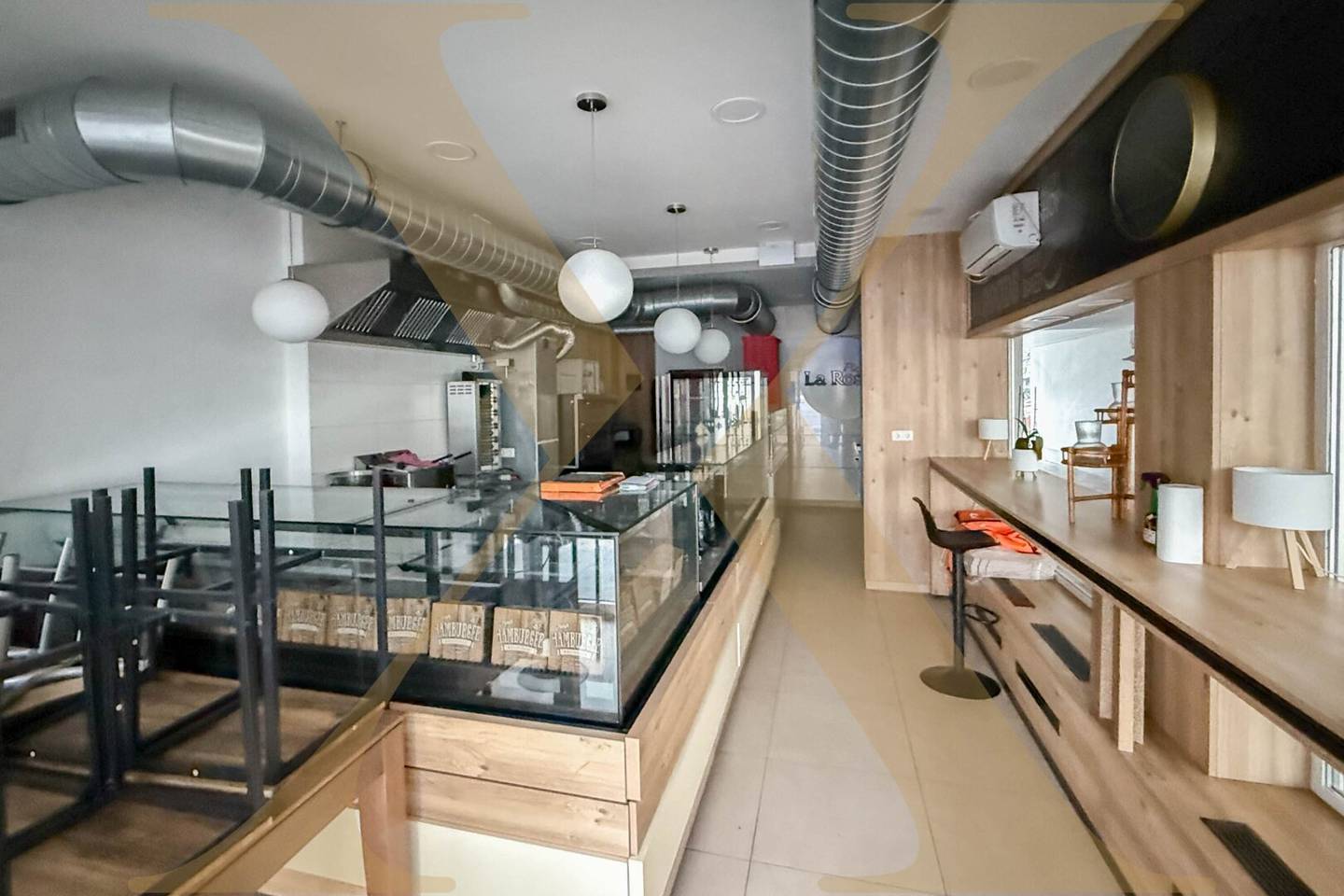 Fully furnished! Versatile gastronomy venue in a desirable location in Urfahr for rent