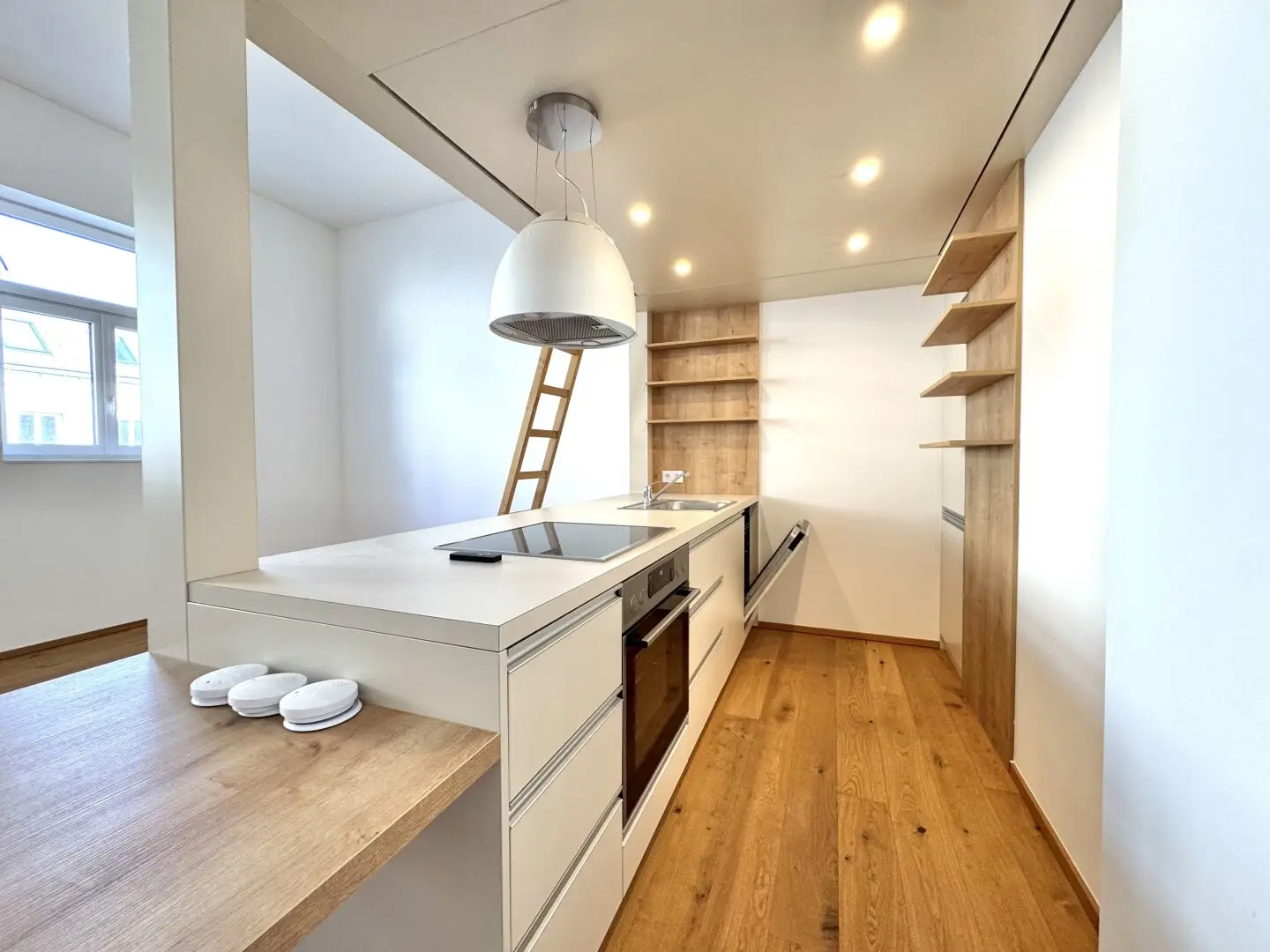 Attic conversion at Pilgramgasse - High quality fittings - Available immediately - Rent-freee