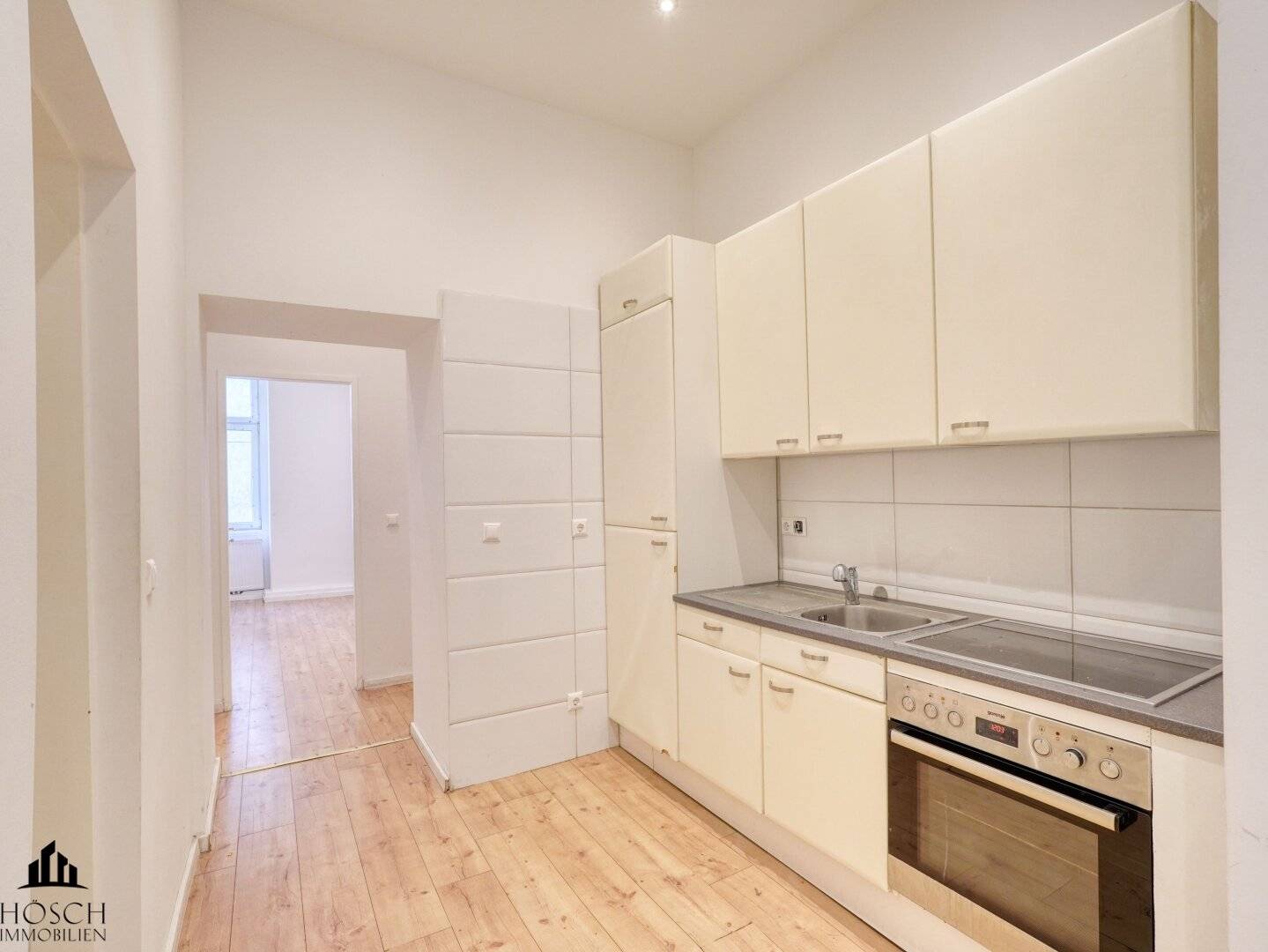 Wohnung mit Altbauflair hell und gut angebunden